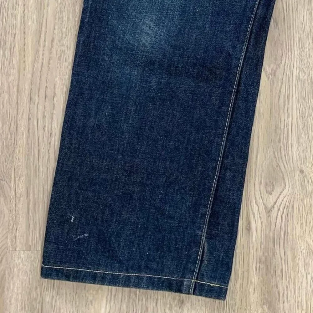 Mid-Wash Straight Leg Jeans - Picture 5 of 5